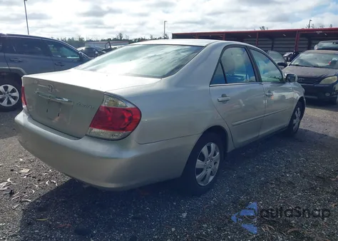2005 Toyota Camry Le from USA, damaged, VIN 4T1BE32K55U622518